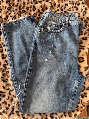 We The Free Women's Straight Leg Jeans in Light Wash Blue Denim